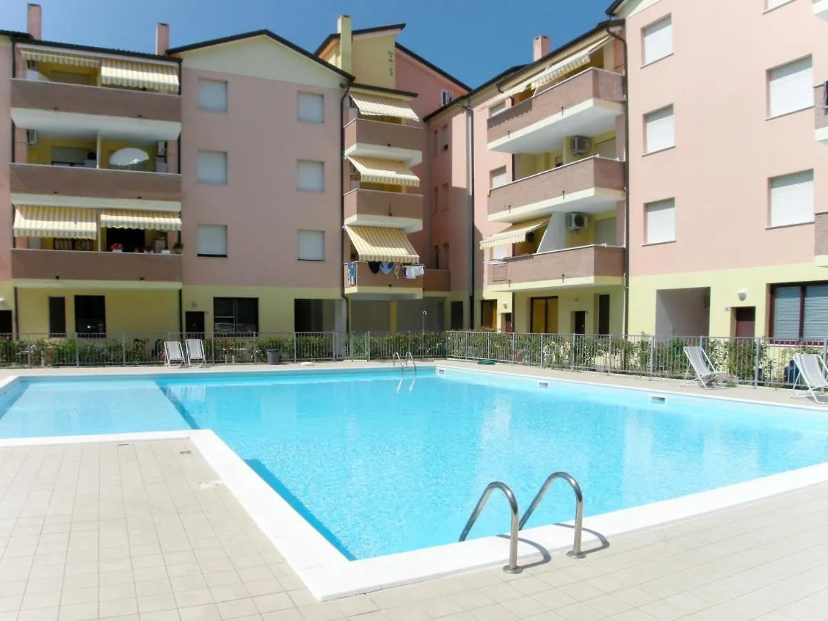 Apartment Acquamarina-3 By Interhome Rosapineta