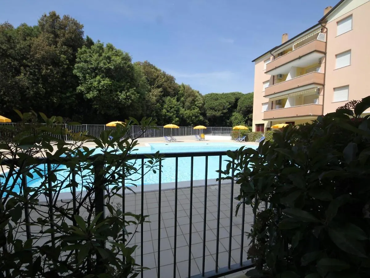Apartment Acquamarina-3 By Interhome Rosapineta
