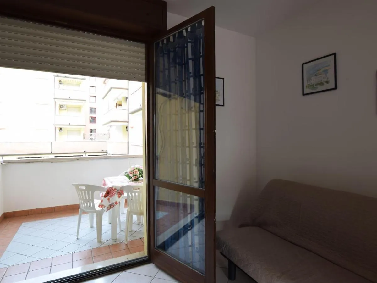 Apartment Acquamarina-3 By Interhome Rosapineta 0*,  Ιταλία