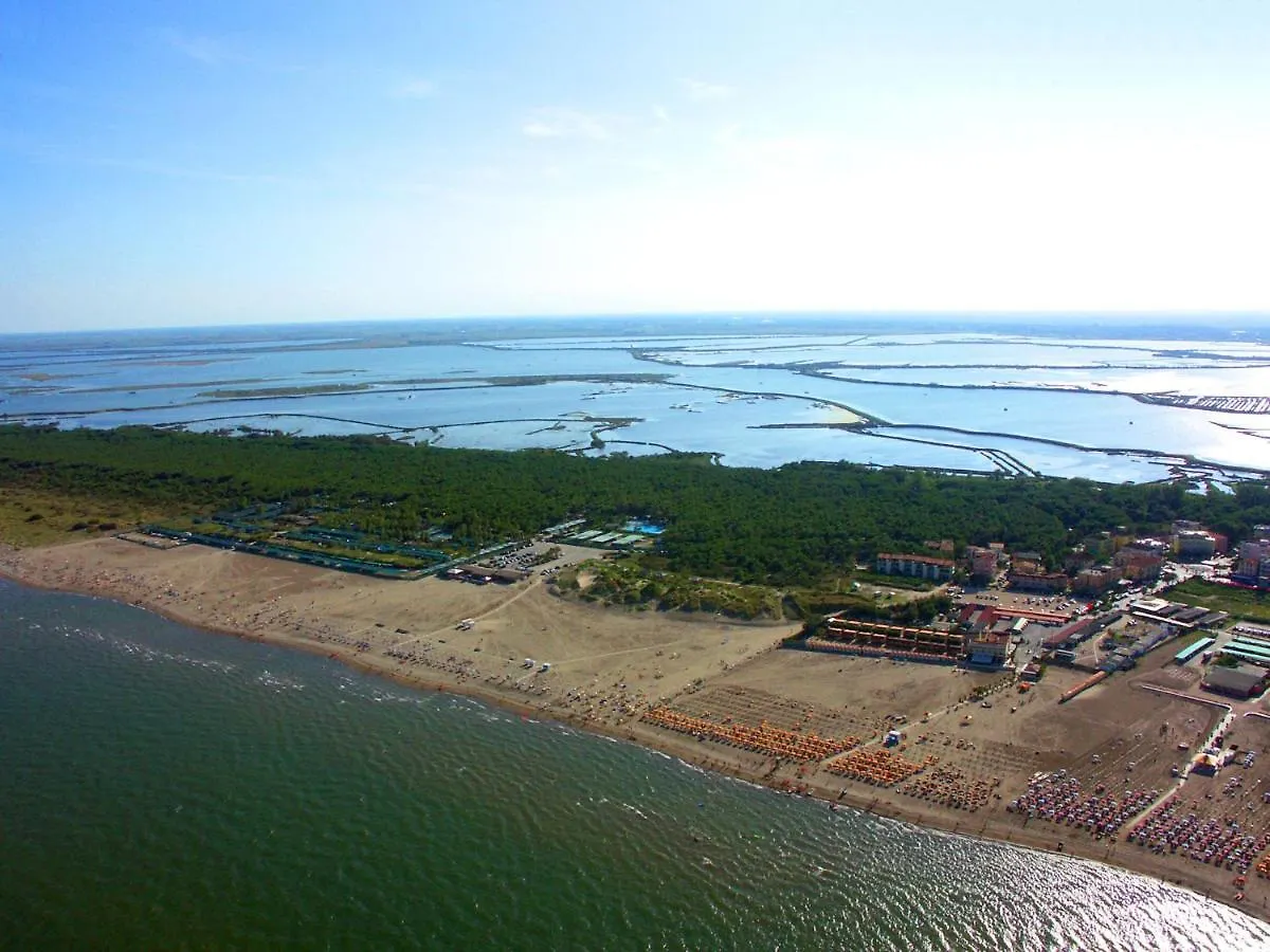 Apartment Acquamarina-3 By Interhome Rosapineta